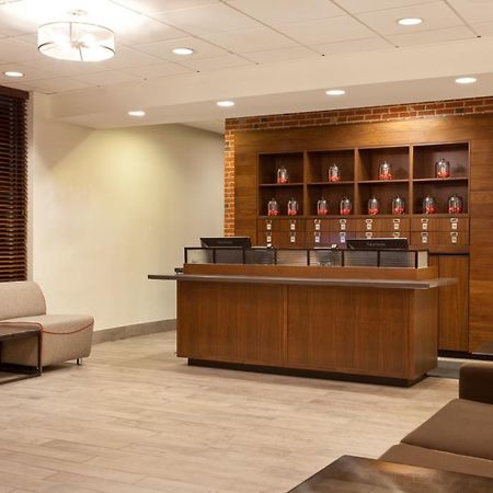 Four Points By Sheraton Cleveland Airport Interior foto